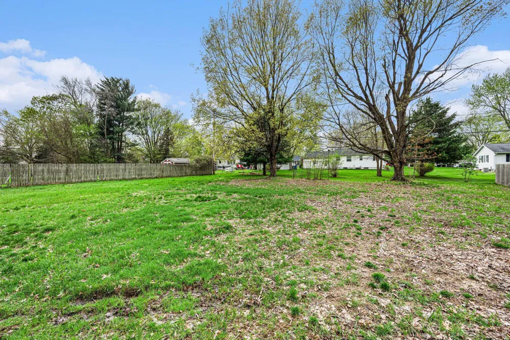 E Tremblay Drive Vicksburg, MI 49097