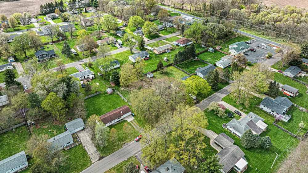 E Tremblay Drive Vicksburg, MI 49097