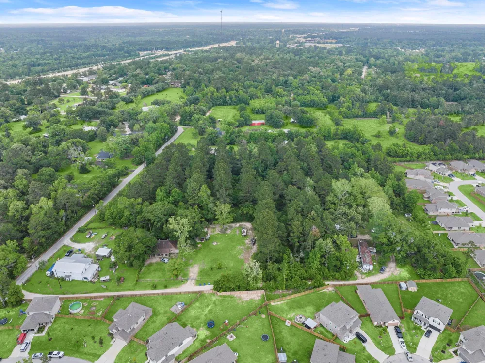 15399 Memorial Drive Splendora, TX 77372