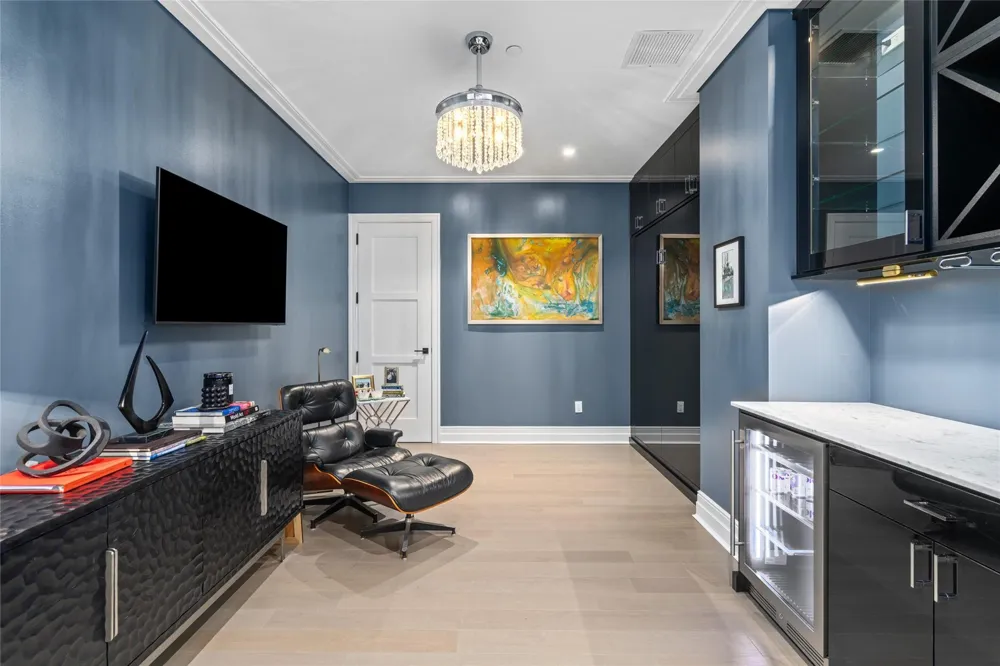 6017 Memorial #202 Houston, TX 77007