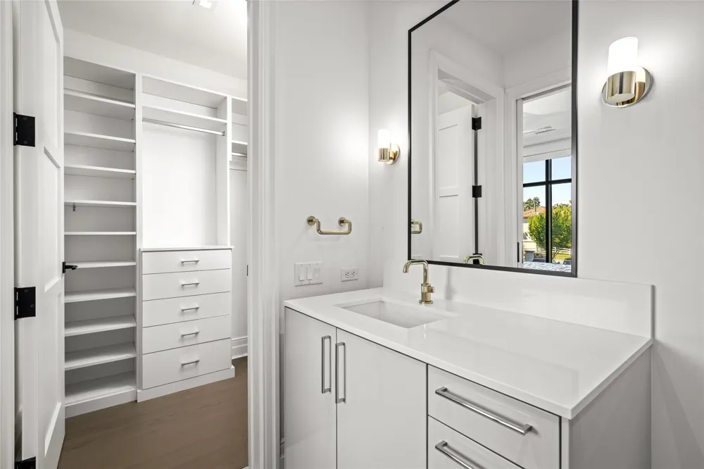 6017 Memorial #202 Houston, TX 77007