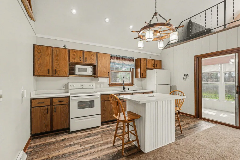 1556 E James Street White Cloud, MI 49349