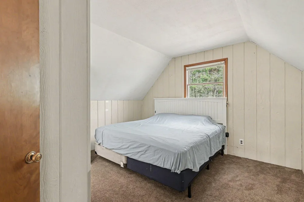 1556 E James Street White Cloud, MI 49349