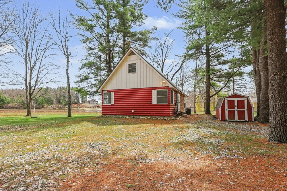 1556 E James Street White Cloud, MI 49349