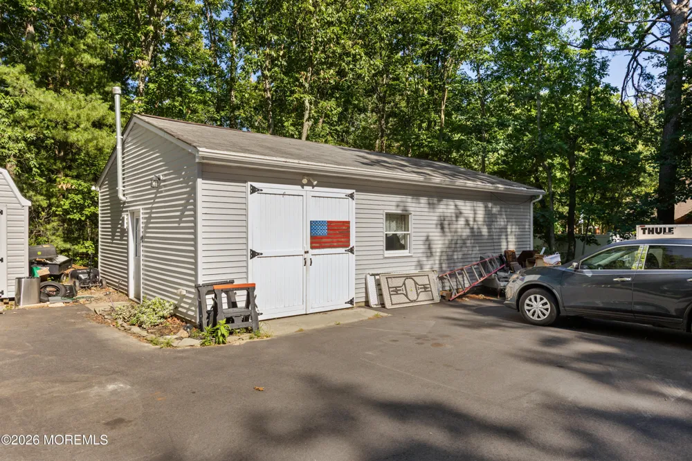 78 Ivins Drive New Egypt, NJ 08533