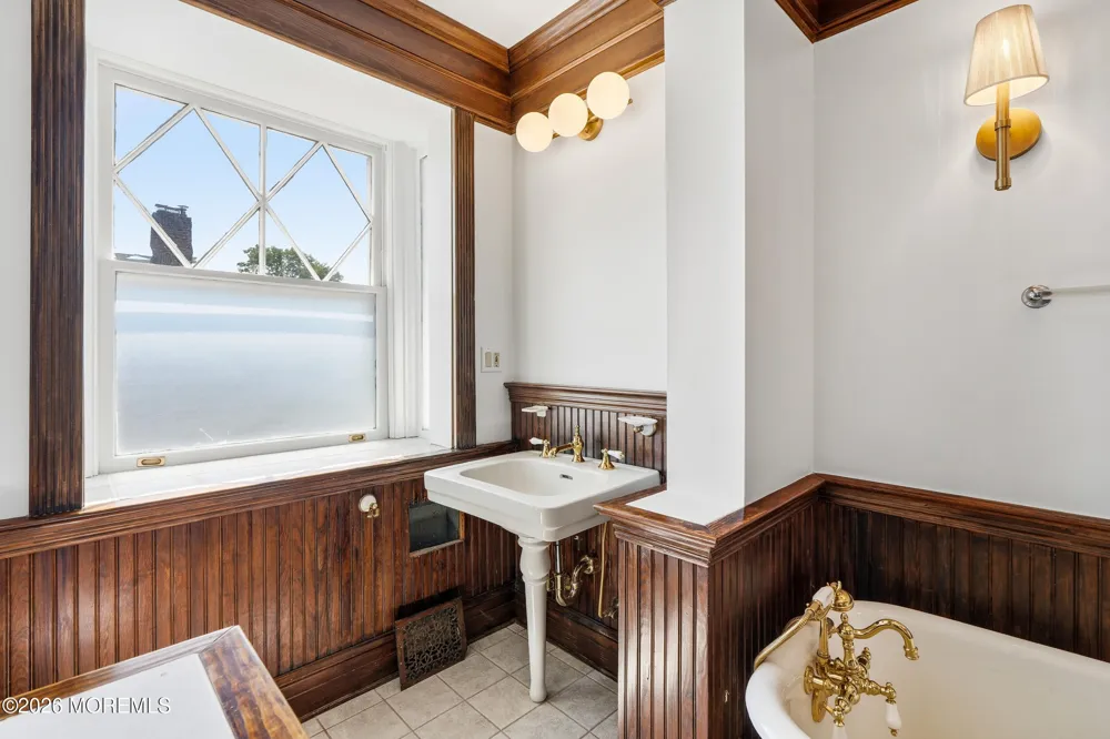 211 Cedar Avenue Allenhurst, NJ 07711