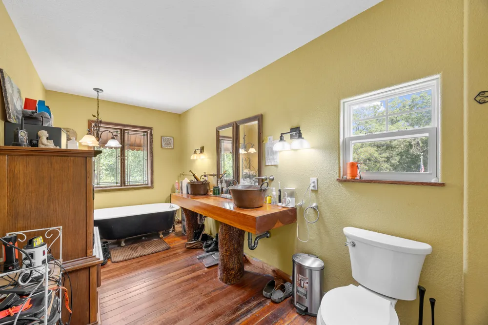 315 River wood Drive Bastrop, TX 78602