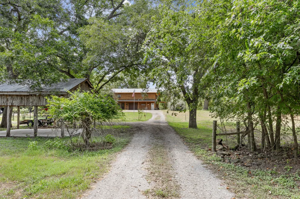 315 River wood Drive Bastrop, TX 78602