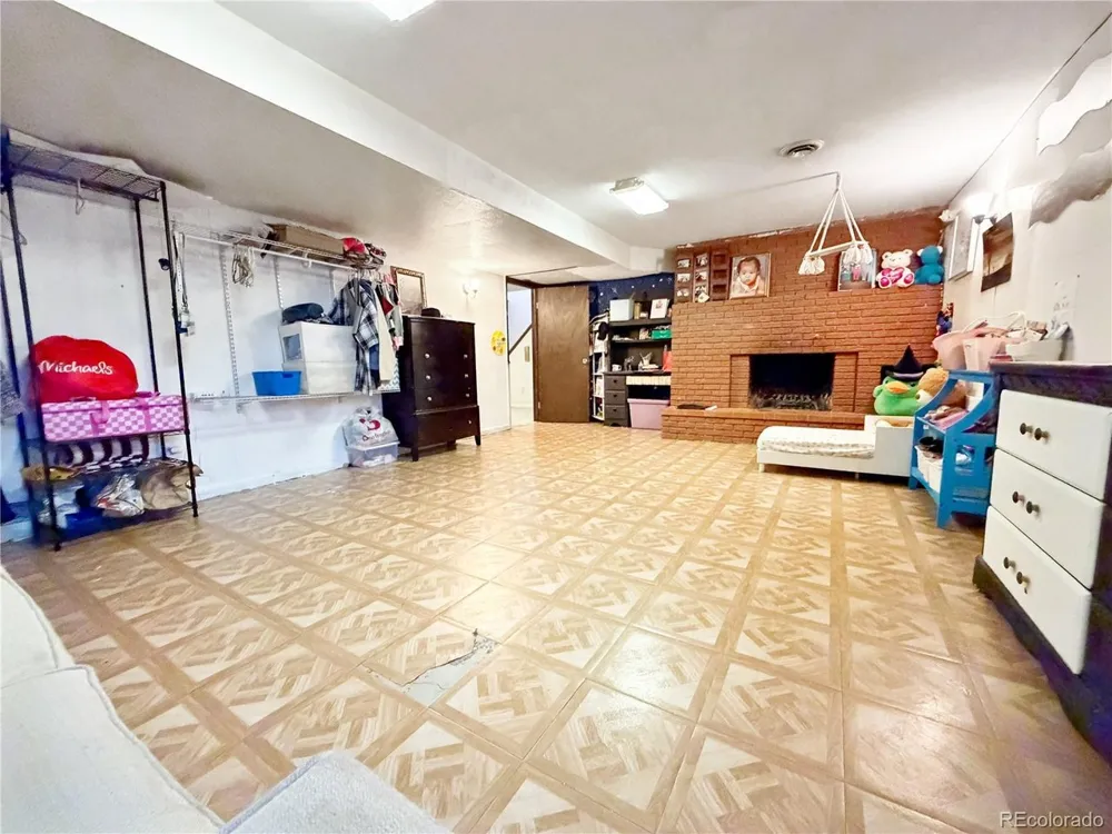 662 Ash Avenue Akron, CO 80720