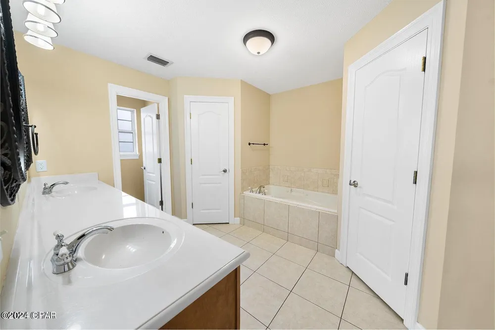 3758 Bay Tree Road Lynn Haven, FL 32444