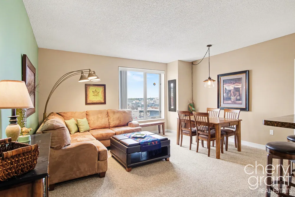 158 Campau Circle NW #1516 Grand Rapids, MI 49503