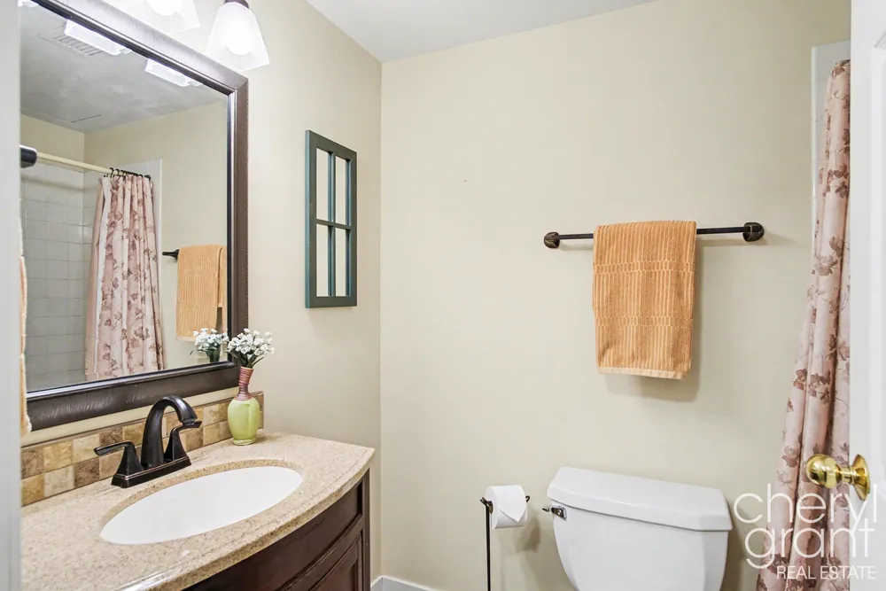 158 Campau Circle NW #1516 Grand Rapids, MI 49503