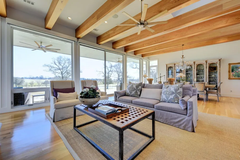 770 Blackberry Lane Washington, TX 77880