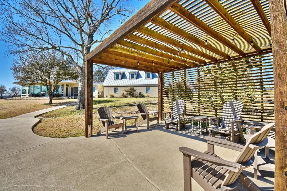 770 Blackberry Lane Washington, TX 77880