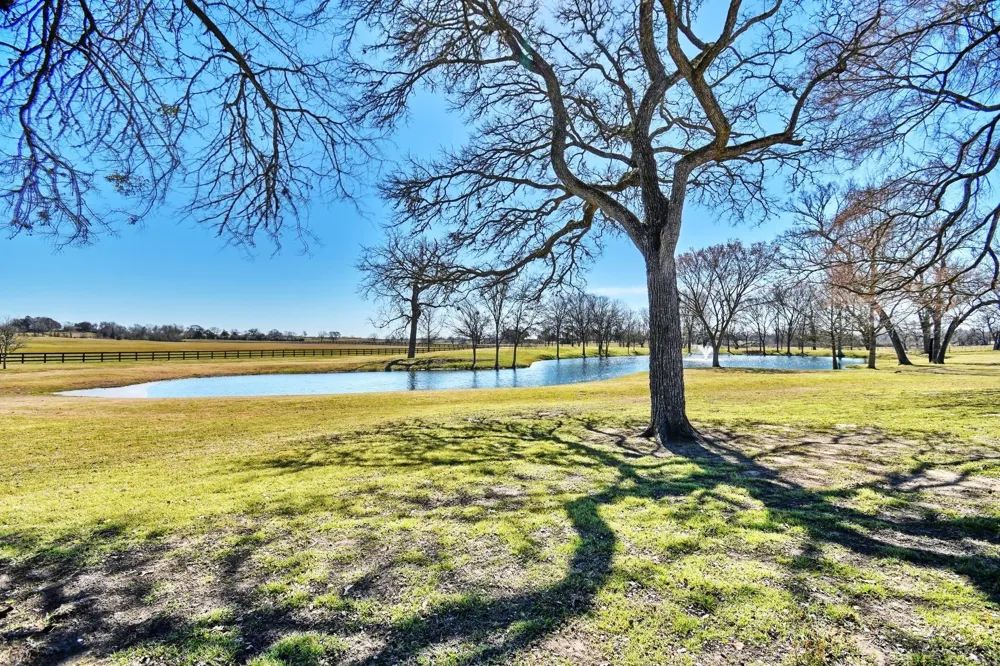 770 Blackberry Lane Washington, TX 77880