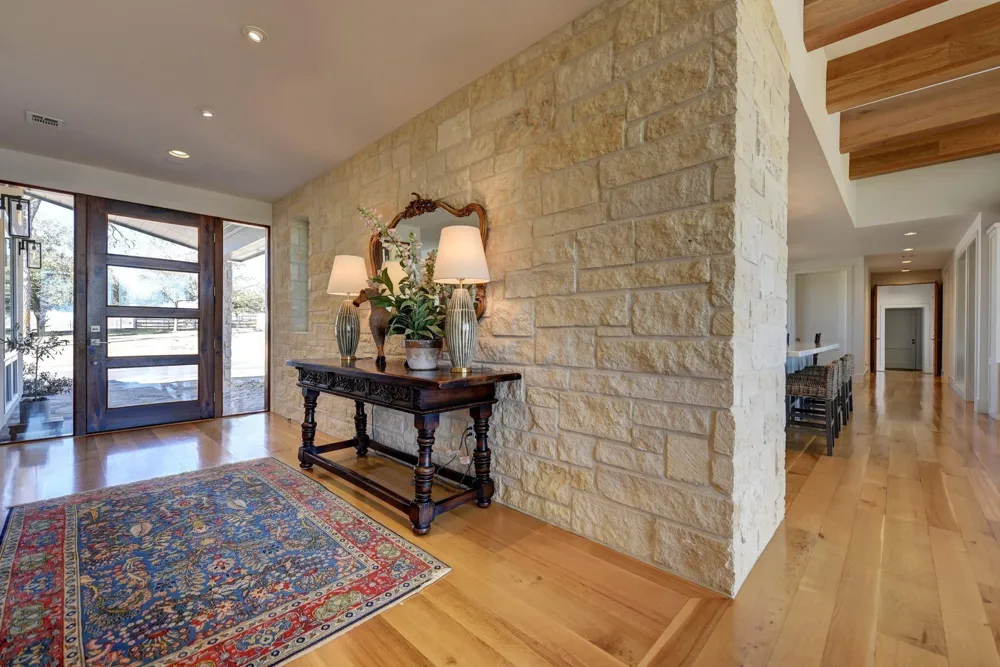 770 Blackberry Lane Washington, TX 77880