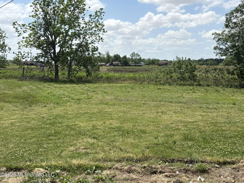 161 Smith Road Cleveland, MS 38732