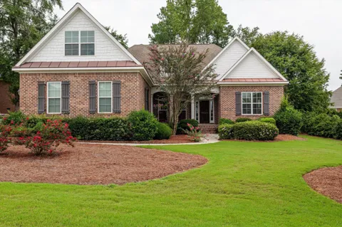 2516 Laurel Drive