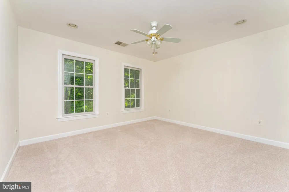 7412 KALLENBURG CT Manassas, VA 20111