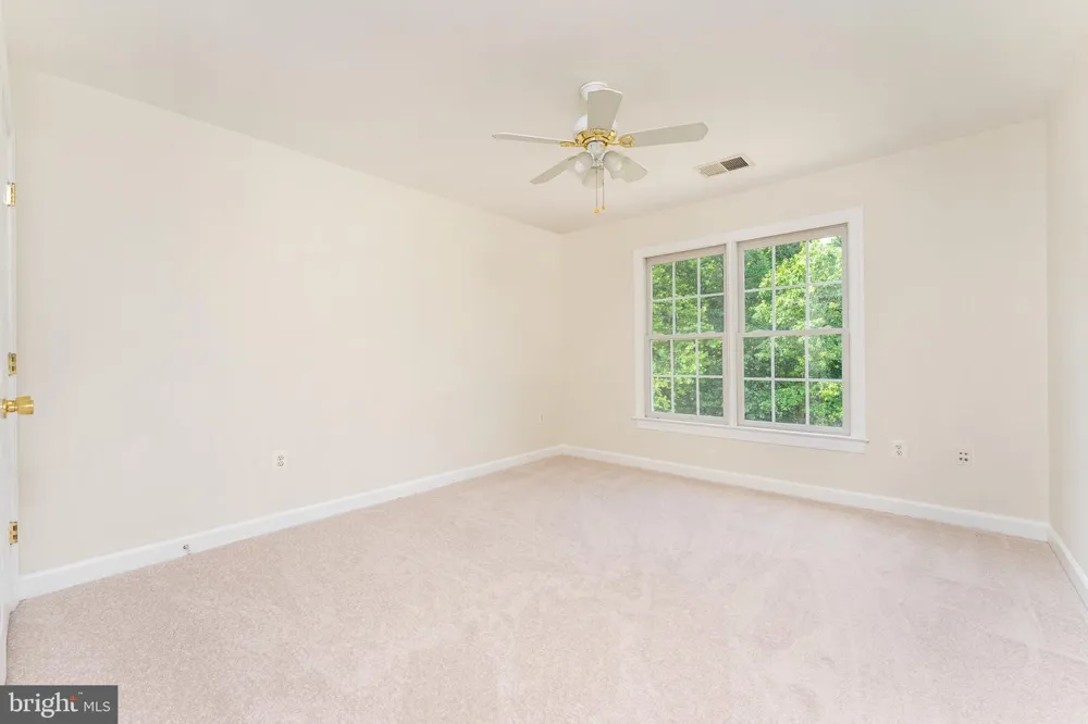 7412 KALLENBURG CT Manassas, VA 20111