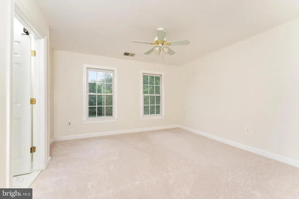 7412 KALLENBURG CT Manassas, VA 20111