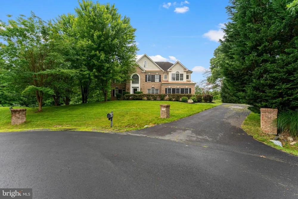 7412 KALLENBURG CT Manassas, VA 20111