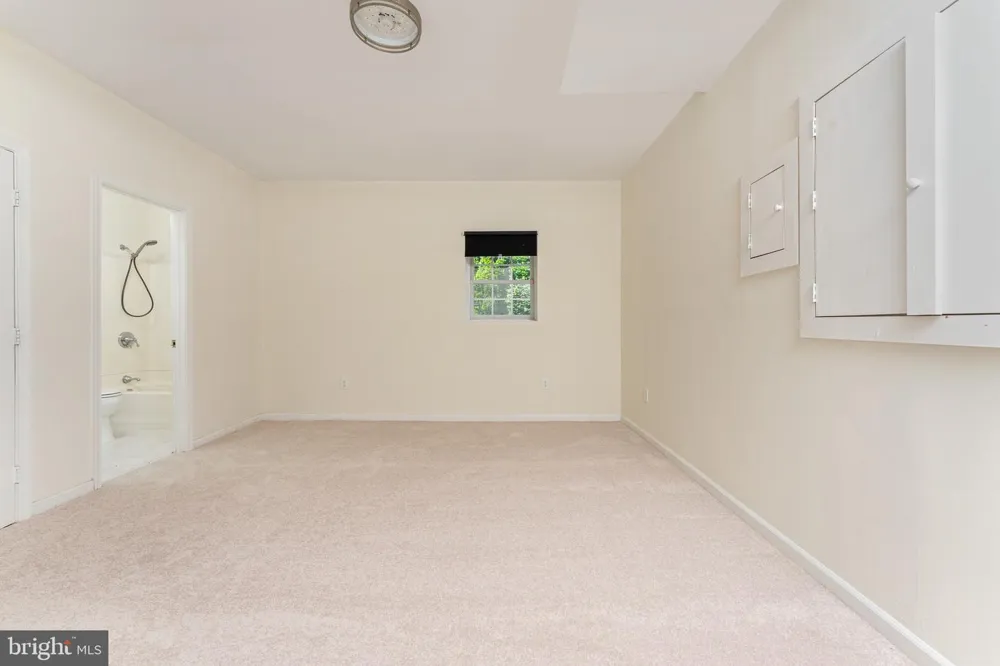 7412 KALLENBURG CT Manassas, VA 20111