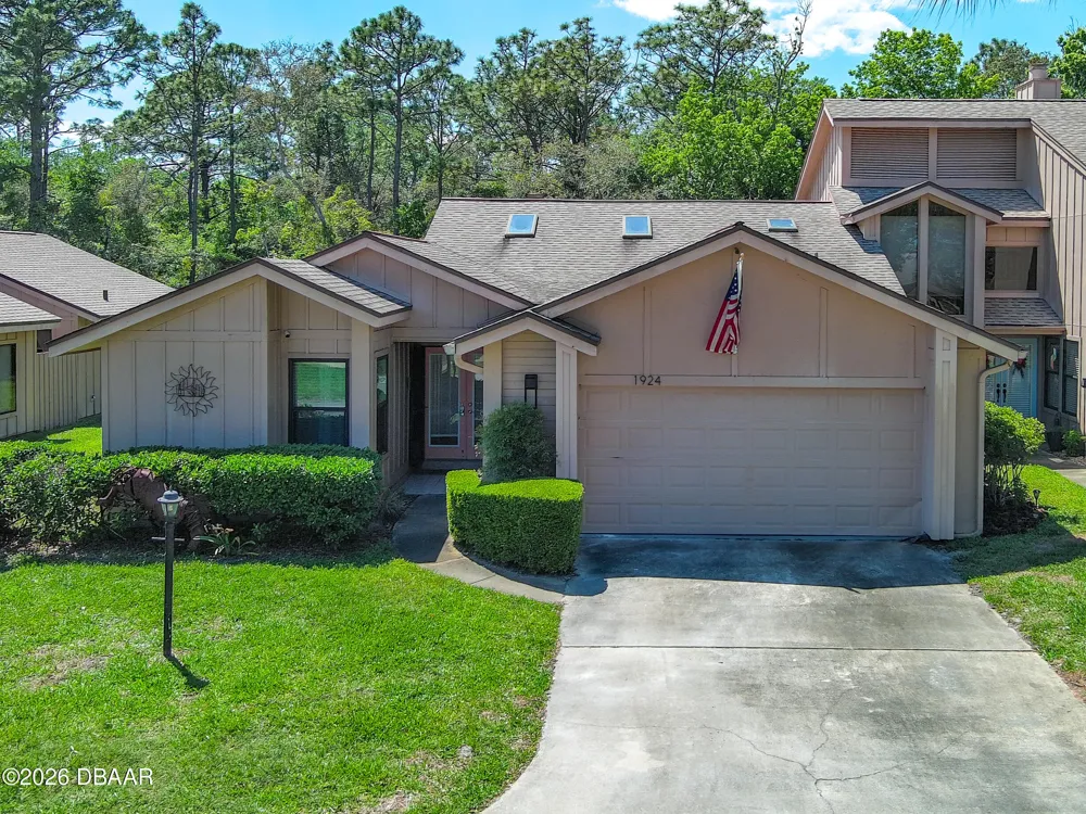1924 Whisperwood Way Port Orange, FL 32128