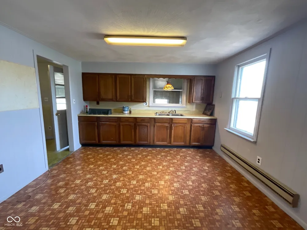 9034 S 75 W Rosedale, IN 47874