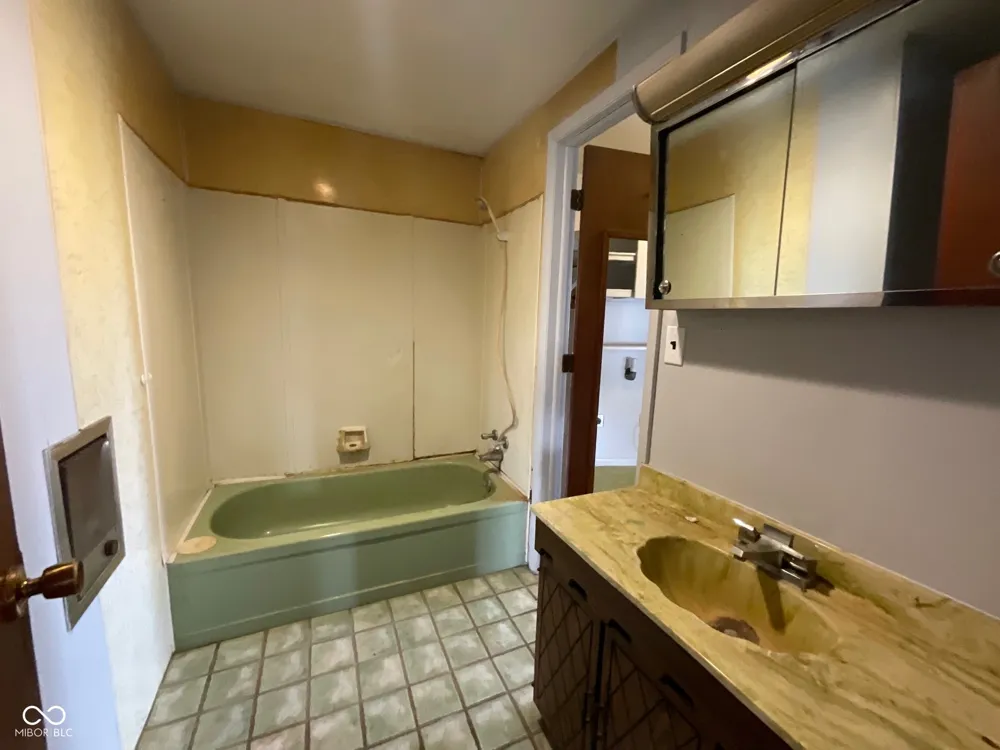 9034 S 75 W Rosedale, IN 47874