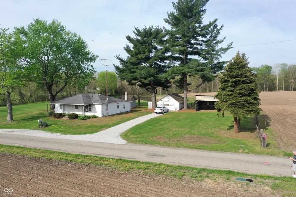 9034 S 75 W Rosedale, IN 47874