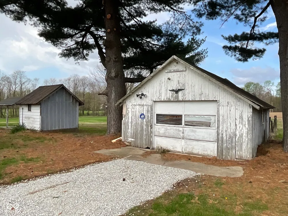 9034 S 75 W Rosedale, IN 47874