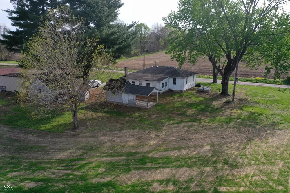 9034 S 75 W Rosedale, IN 47874