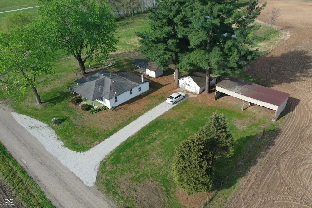 9034 S 75 W Rosedale, IN 47874