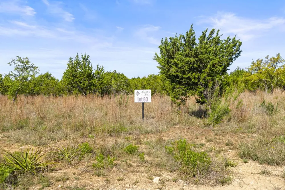 83 S Flat Rock Way Johnson City, TX 78636