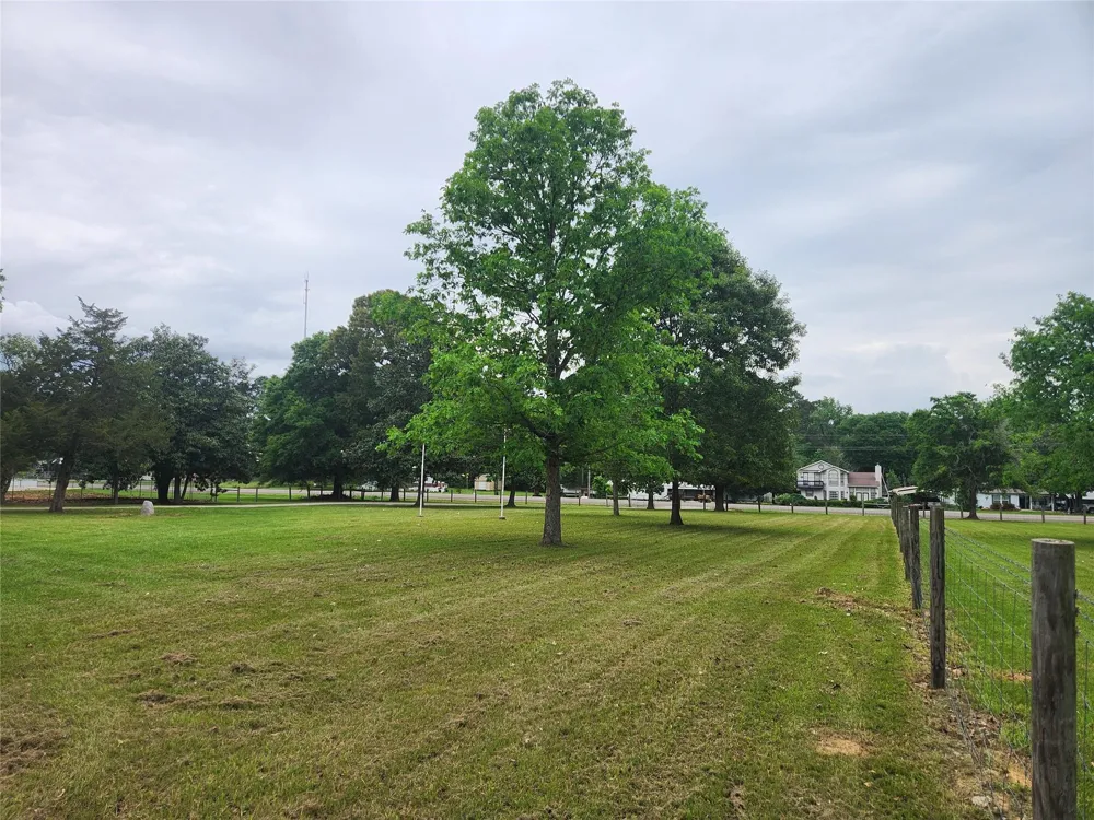 1810 State Highway 150 Coldspring, TX 77331