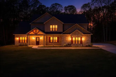 100 Canterbury Drive