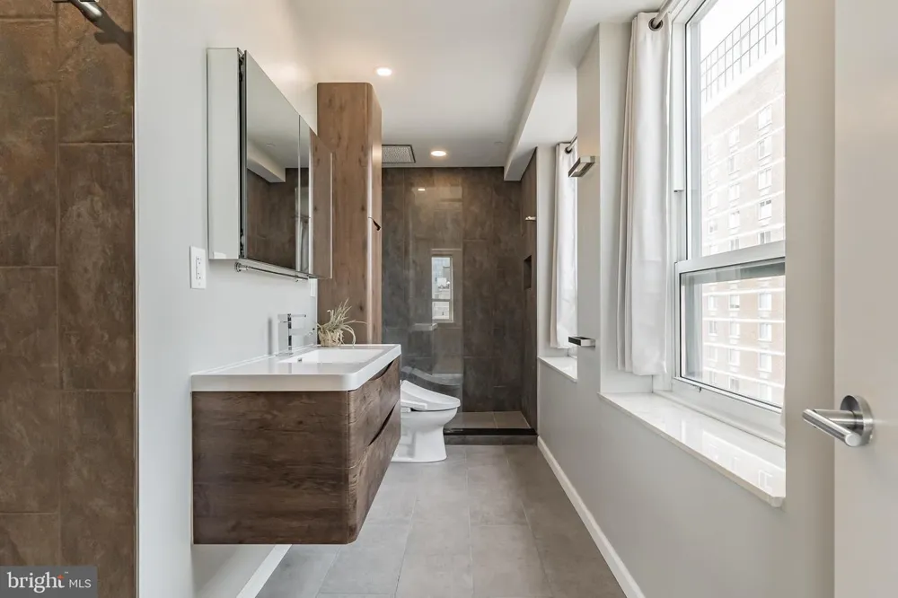 1425 LOCUST STREET #28A Philadelphia, PA 19102
