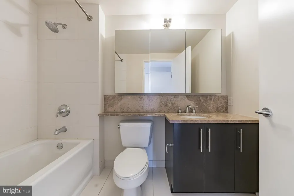 1425 LOCUST STREET #28A Philadelphia, PA 19102