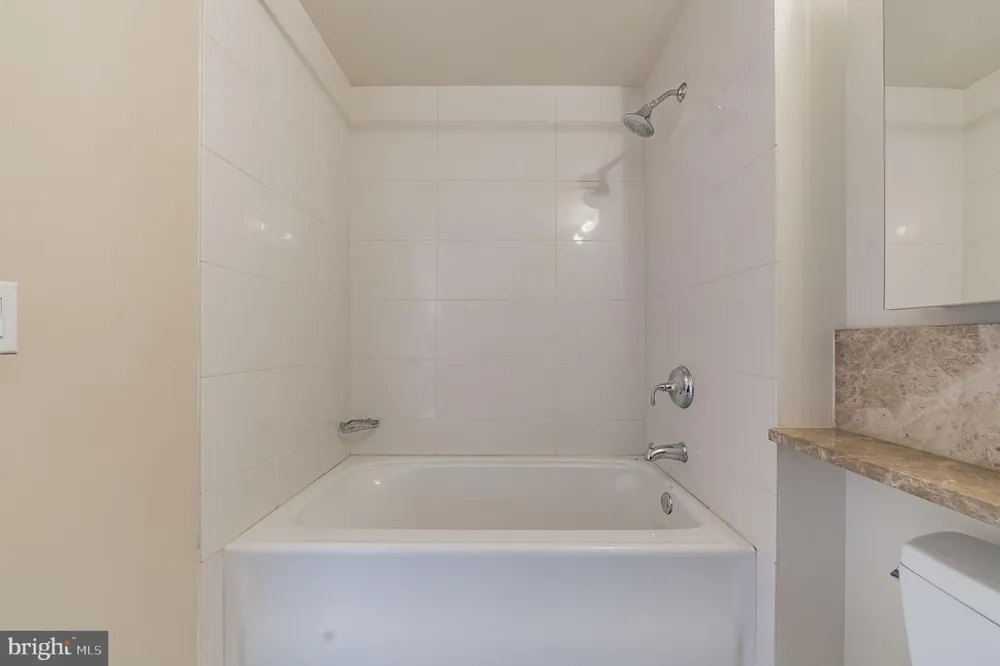 1425 LOCUST STREET #28A Philadelphia, PA 19102