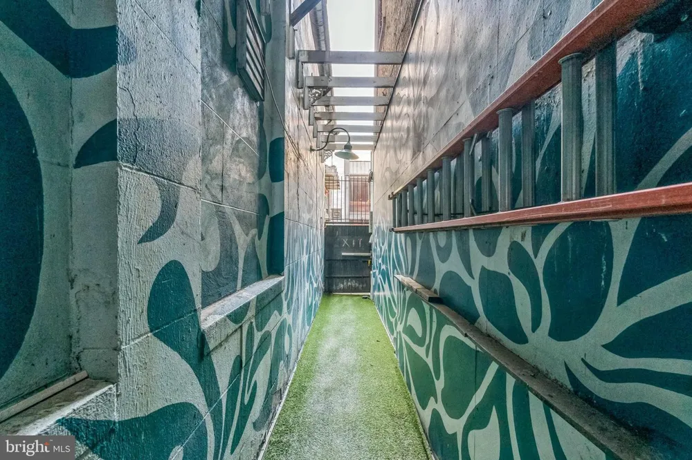 1425 LOCUST STREET #28A Philadelphia, PA 19102