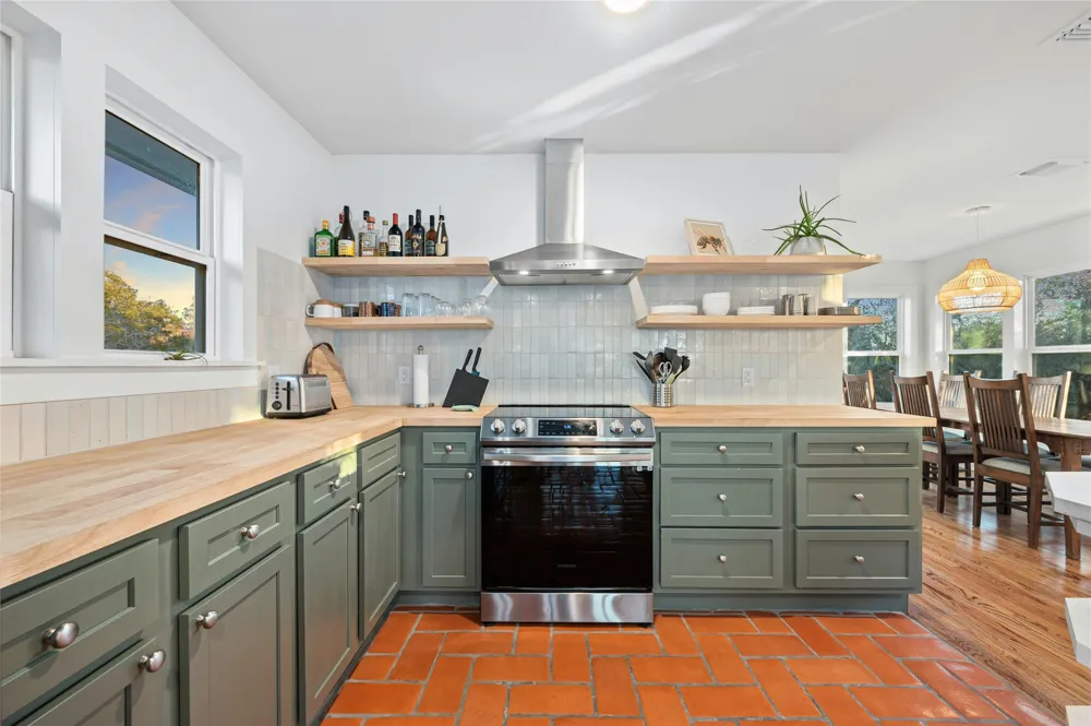 550 Cliffside 29-30 Road Wimberley, TX 78676
