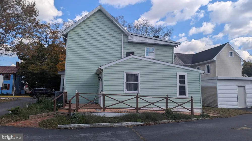 109 BEDFORD STREET Georgetown, DE 19947