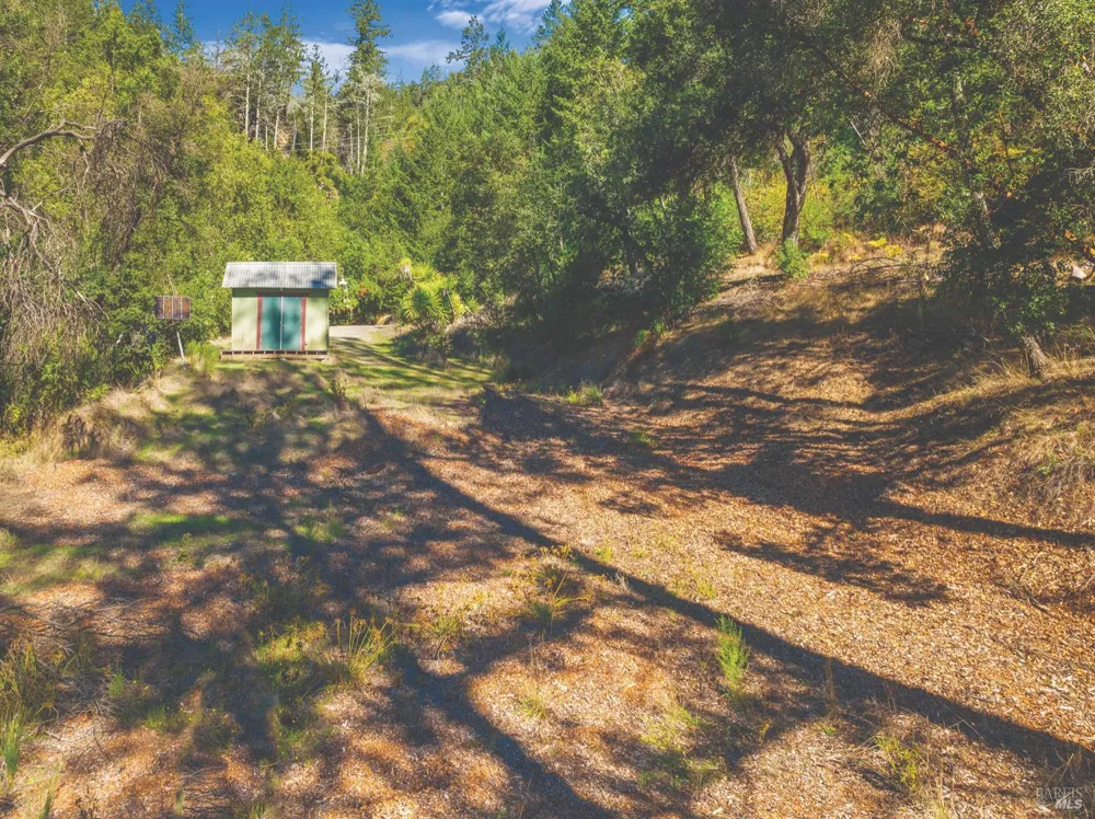6581 St Helena Road Santa Rosa, CA 95404