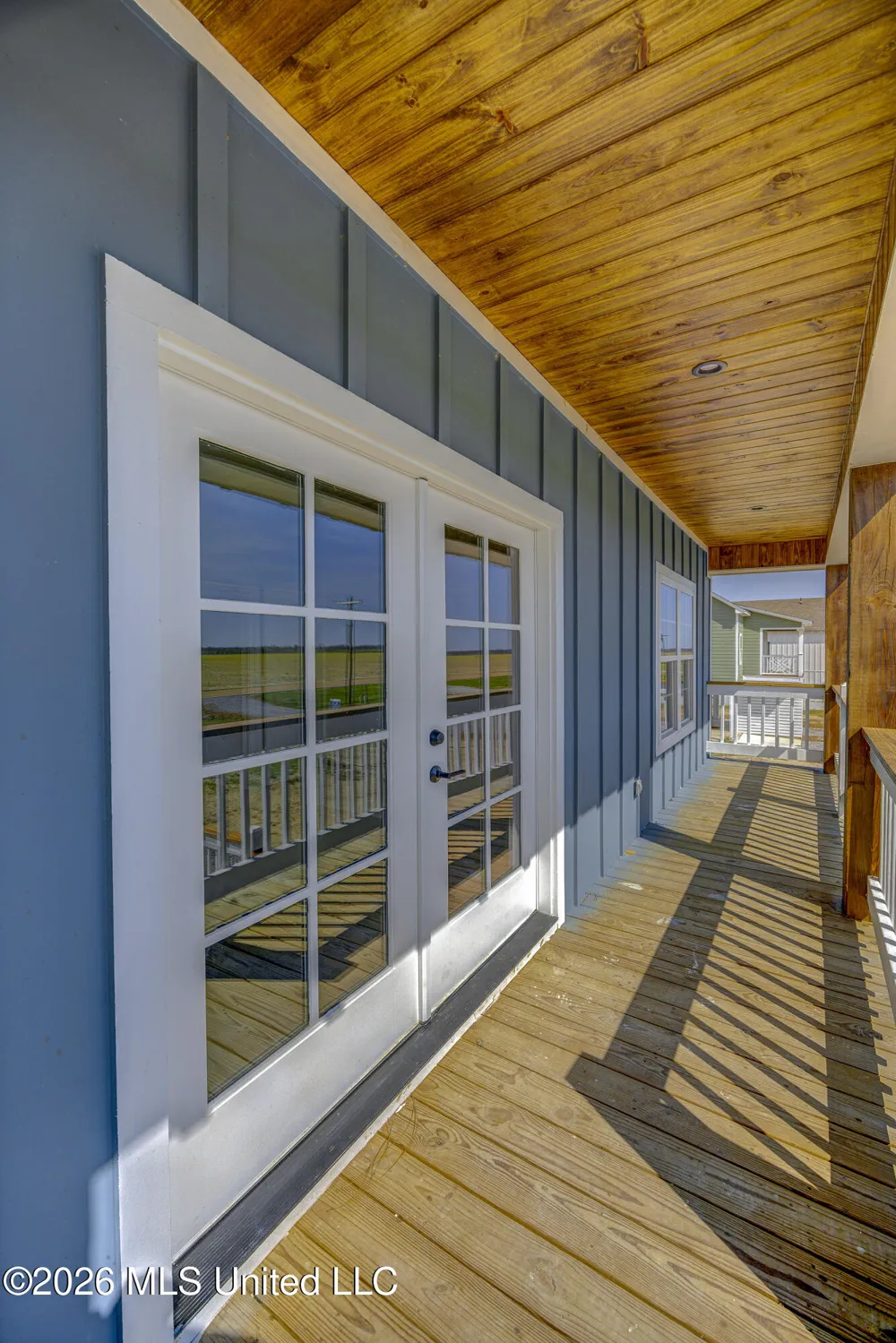 2414 Eagle Lake Shore Road Vicksburg, MS 39183