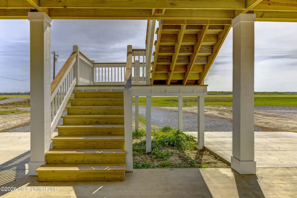 2414 Eagle Lake Shore Road Vicksburg, MS 39183