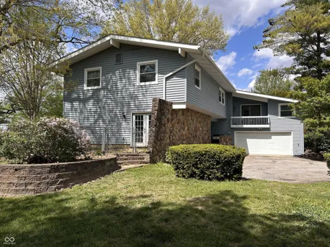 2004 Fairway Drive