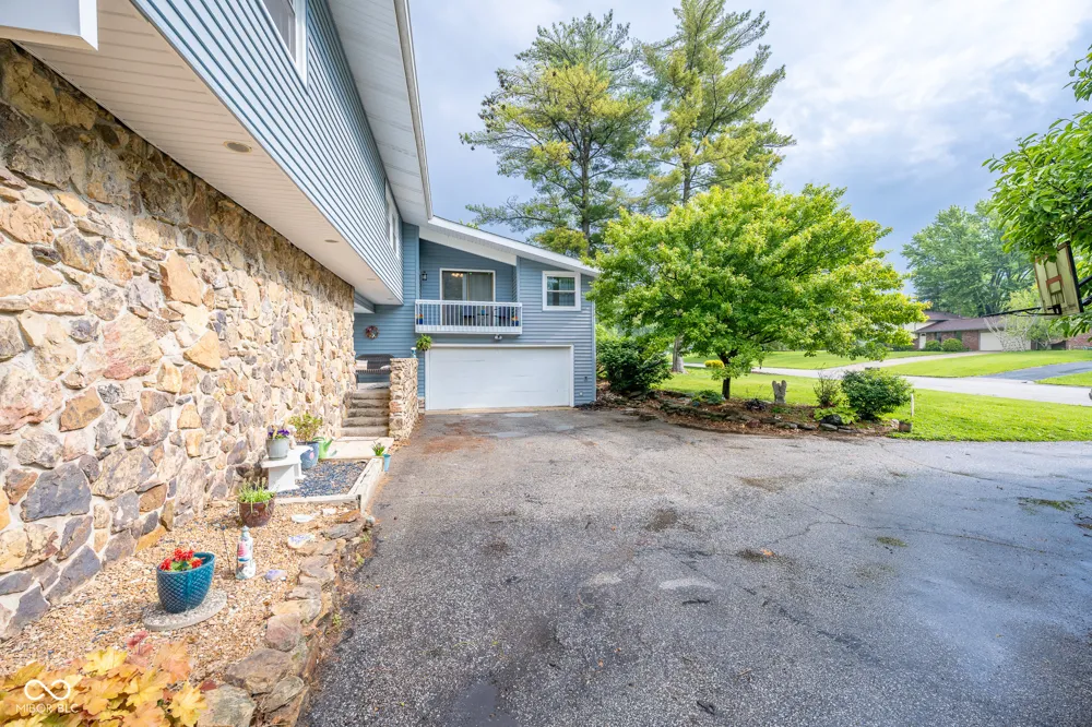 2004 Fairway Drive Greencastle, IN 46135