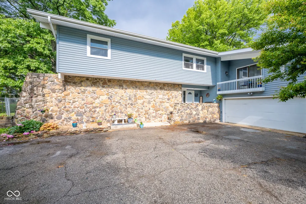 2004 Fairway Drive Greencastle, IN 46135