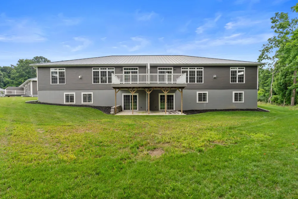 235 Auseon Court Hillsdale, MI 49242